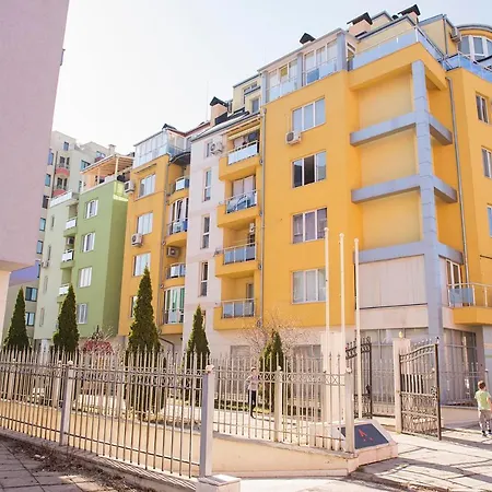 Flower Home 3 * Sofia